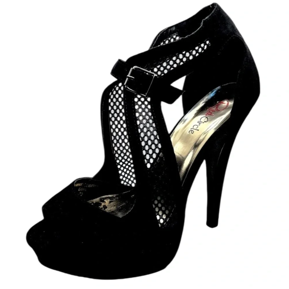 Red Circle Stiletto Heel, Ankle Strap, Buckle Closure, Color Black,‎ Size 7.5